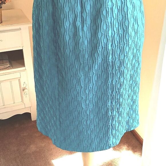 Adrianna Papell Textured Sheath Dress - Picture 7 of 12